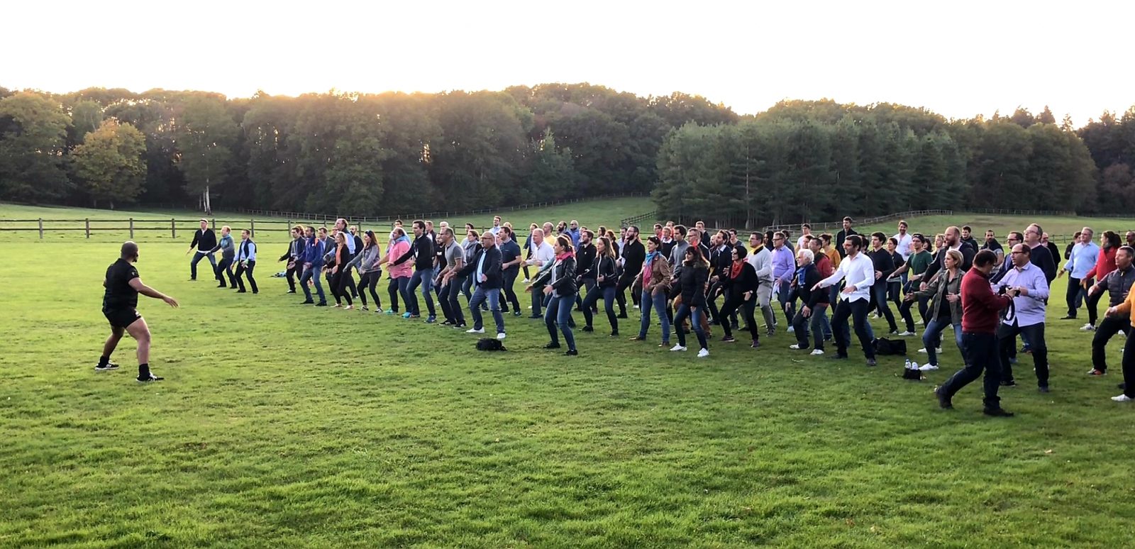 INITIATION AU HAKA ET CHALLENGE « MULTI-ACTIVITÉS » INITIATION AU HAKA ET CHALLENGE « MULTI-ACTIVITÉS »