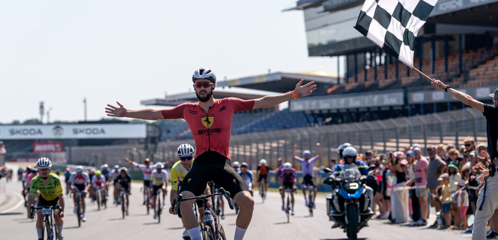 24 Heures Vélo Škoda 2025 : « Barbeuk 1 Normandie Cycles » l’emporte au sprint ! 24 Heures Vélo Škoda 2025 : « Barbeuk 1 Normandie Cycles » l’emporte au sprint !